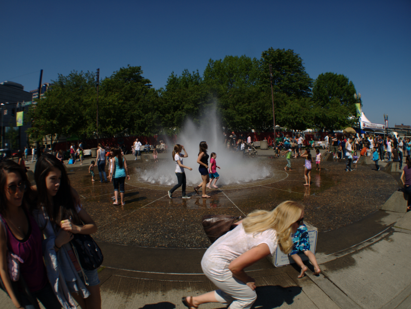 fountain at Waterfront Park