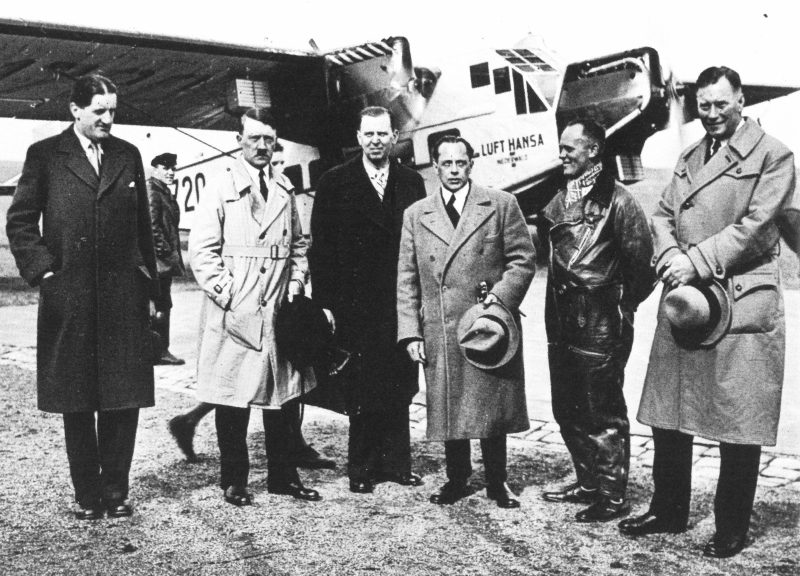 Putzi Hanfstaengl, Adolf Hitler, and his entourage, campaigning for the
Presidency in 1932